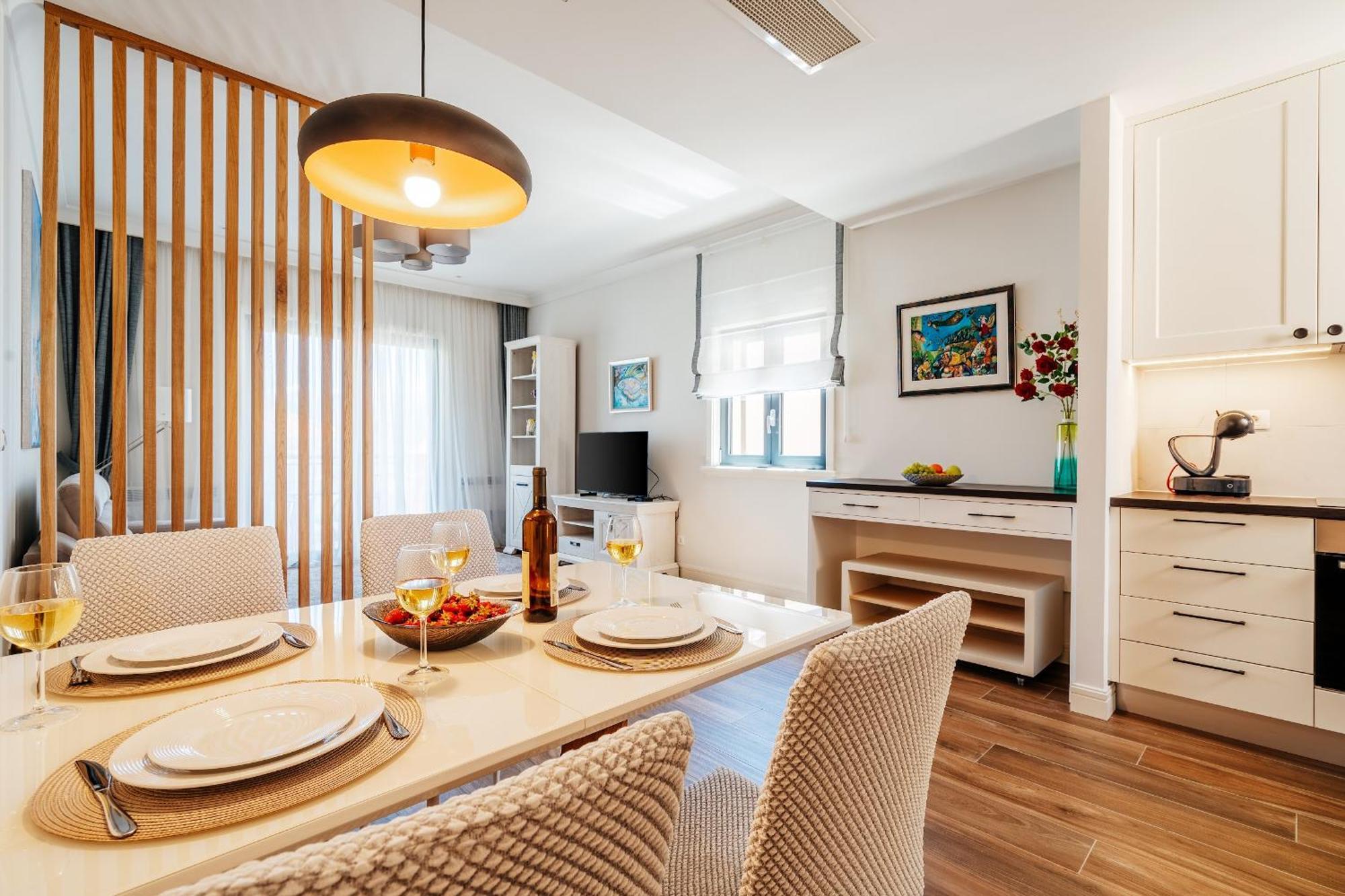 Lustica Bay Central Tivat Exterior foto