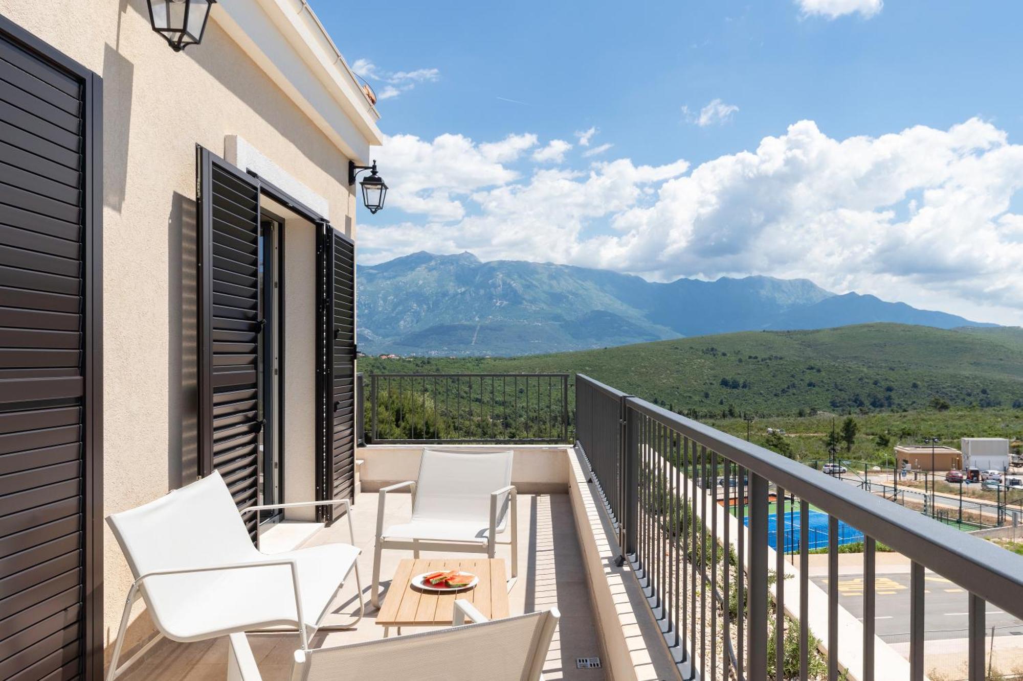 Lustica Bay Central Tivat Exterior foto